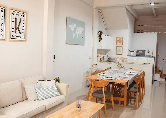 Spacious Relaxing Townhouse With Rooftop In Ekamai Ferienhaus *