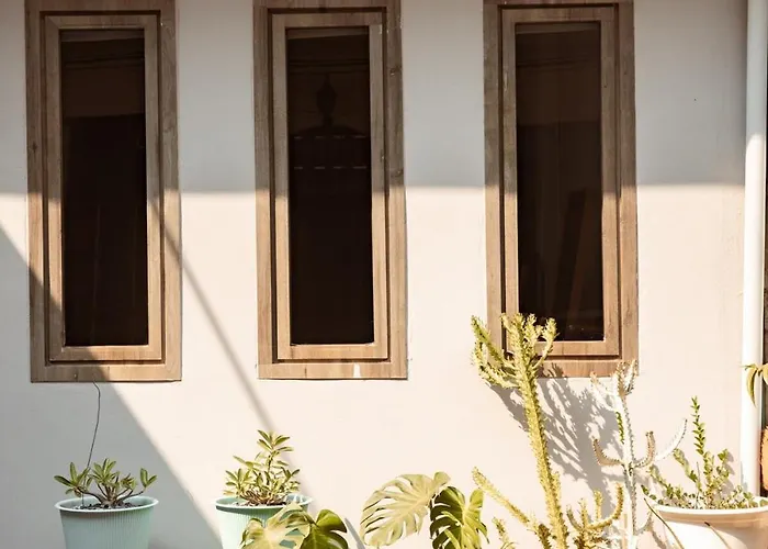 Spacious Relaxing Townhouse With Rooftop In Ekamai Bangkok