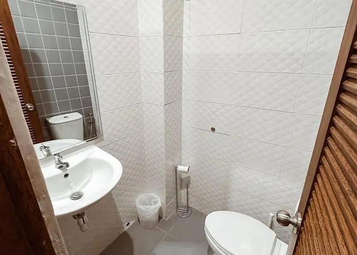 Spacious Relaxing Townhouse With Rooftop In Ekamai *