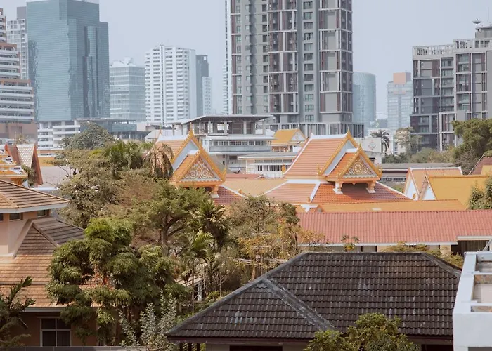 Ferienhaus Spacious Relaxing Townhouse With Rooftop In Ekamai *